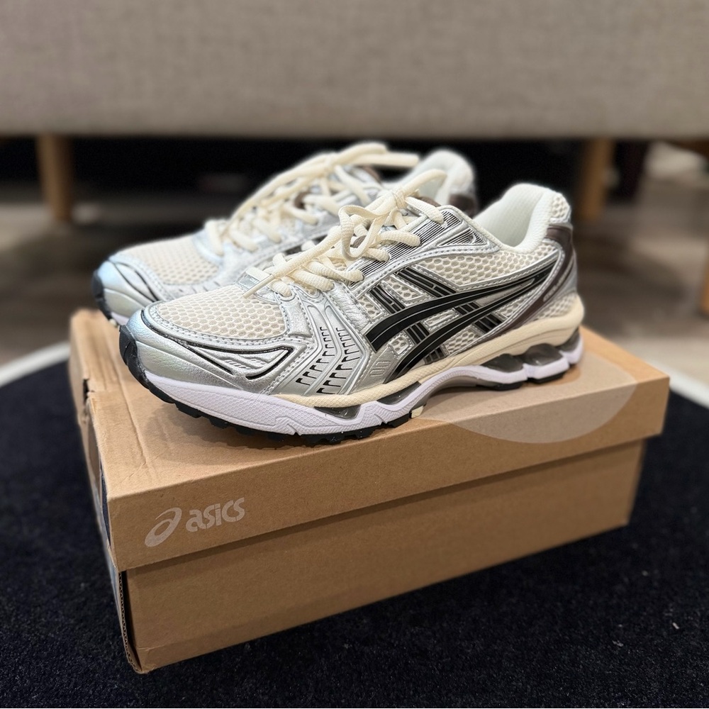 ASICS Gel-Kayano 14